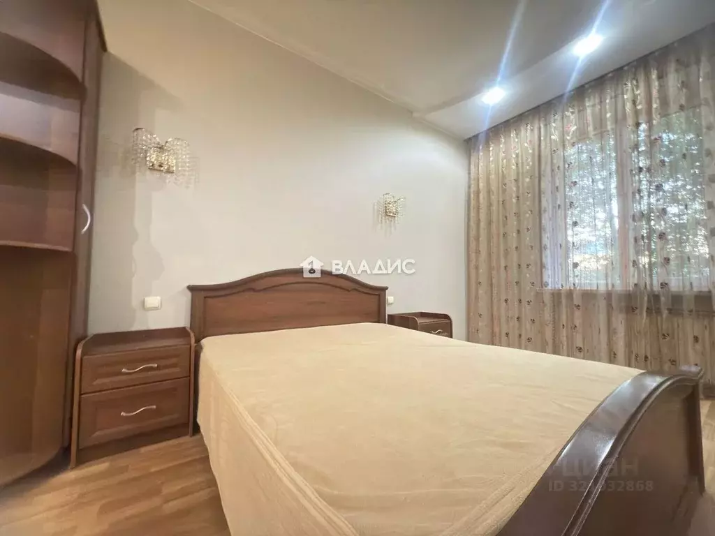 3-к кв. Волгоградская область, Волгоград Удмуртская ул., 2 (76.2 м) - Фото 1