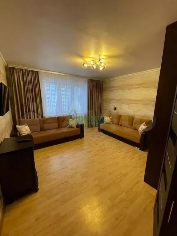 2-к. квартира, 65 м, 4/10 эт. - Фото 0