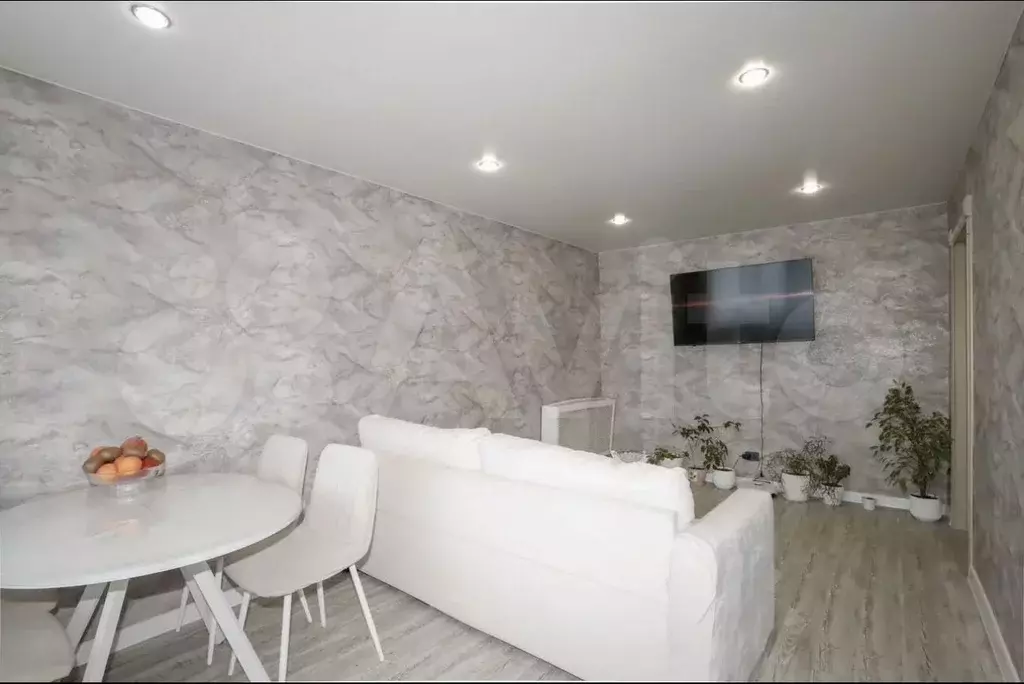 3-к. квартира, 61 м, 5/5 эт. - Фото 0