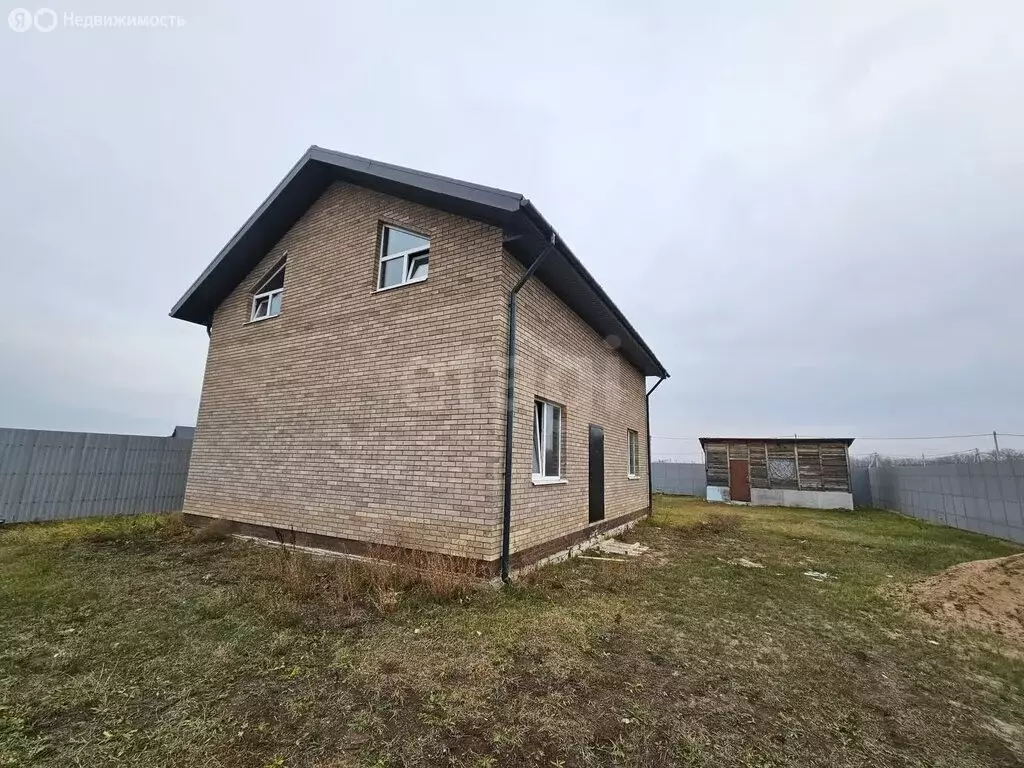 Дом в Энгельс, 2-й Андреевский проезд (130 м) - Фото 1