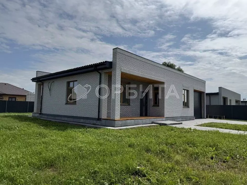 Дом в Тюменская область, Тюмень ул. Андрея Огибалова (152 м) - Фото 0