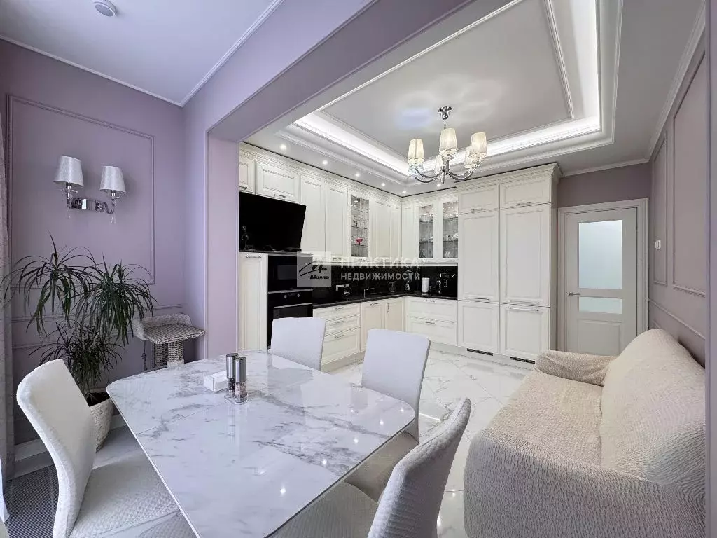 Продается 2-комнатная квартира - Фото 1