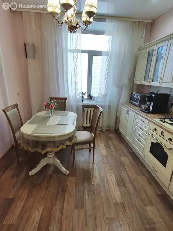 3-комнатная квартира: Саратов, Барнаульская улица, 4 (61 м) - Фото 1