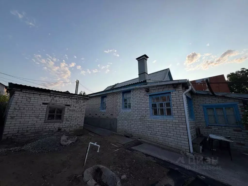 Дом в Волгоградская область, Волгоград пос. Сакко и Ванцетти, ул. ... - Фото 1