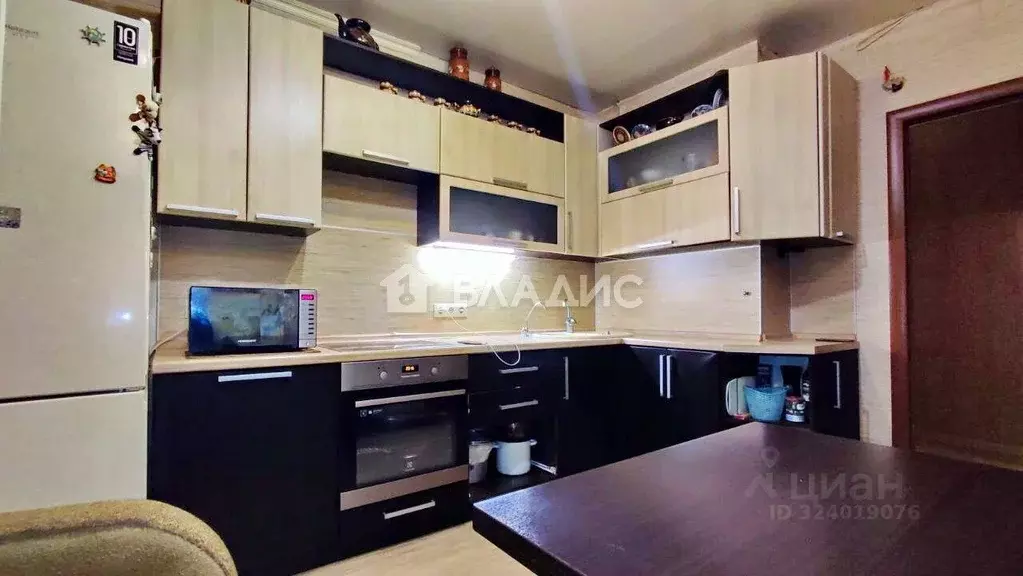 3-к кв. Калужская область, Калуга ул. 65 лет Победы, 29 (84.2 м) - Фото 2