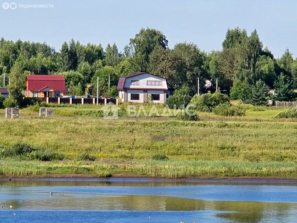 Дом в Судоверфское сельское поселение, деревня Стерлядево (220 м) - Фото 0