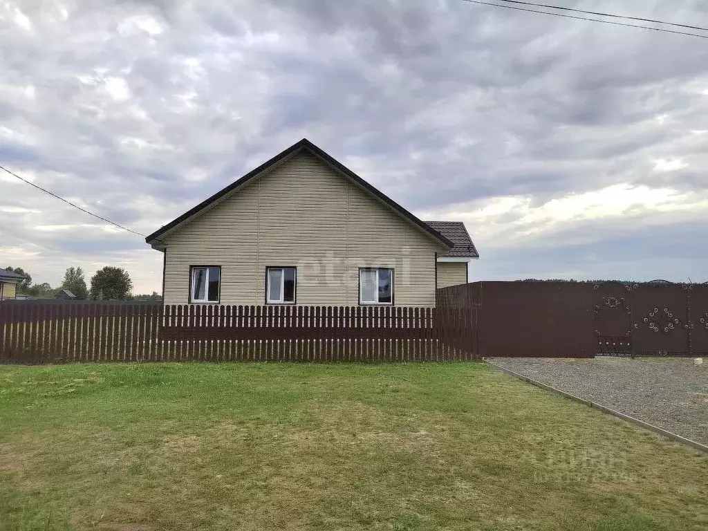 Дом в Калужская область, Жиздринский район, Овсорок с/пос, с. Овсорок ... - Фото 1