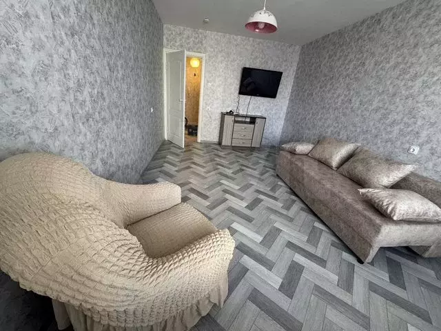 1-к. квартира, 42 м, 7/10 эт. - Фото 0