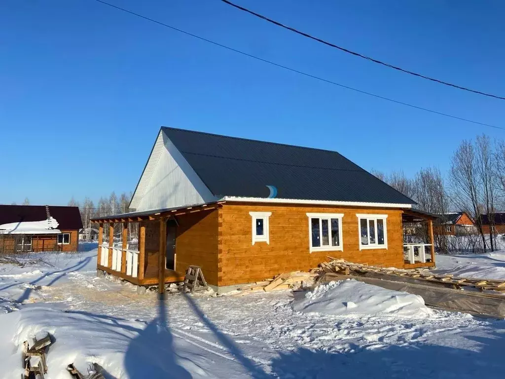 Дом в Башкортостан, Иглинский сельсовет, с. Иглино ул. Ленина (120 м) - Фото 0