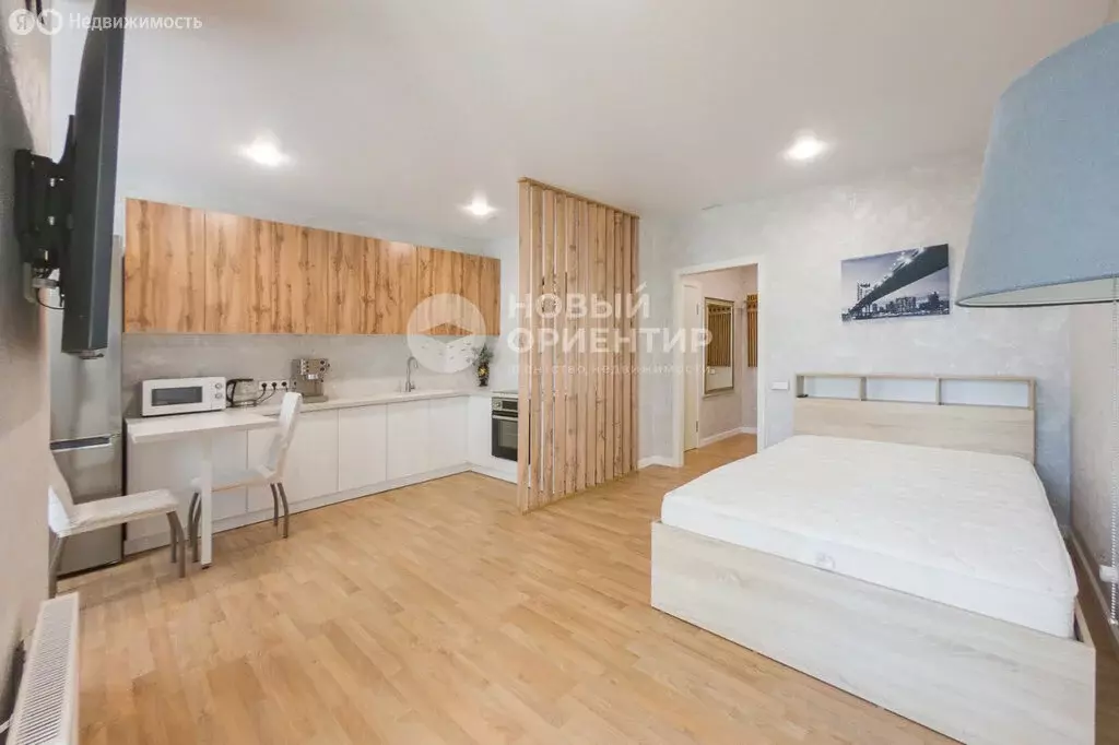 Квартира-студия: Екатеринбург, Комсомольская улица, 67 (34 м) - Фото 2