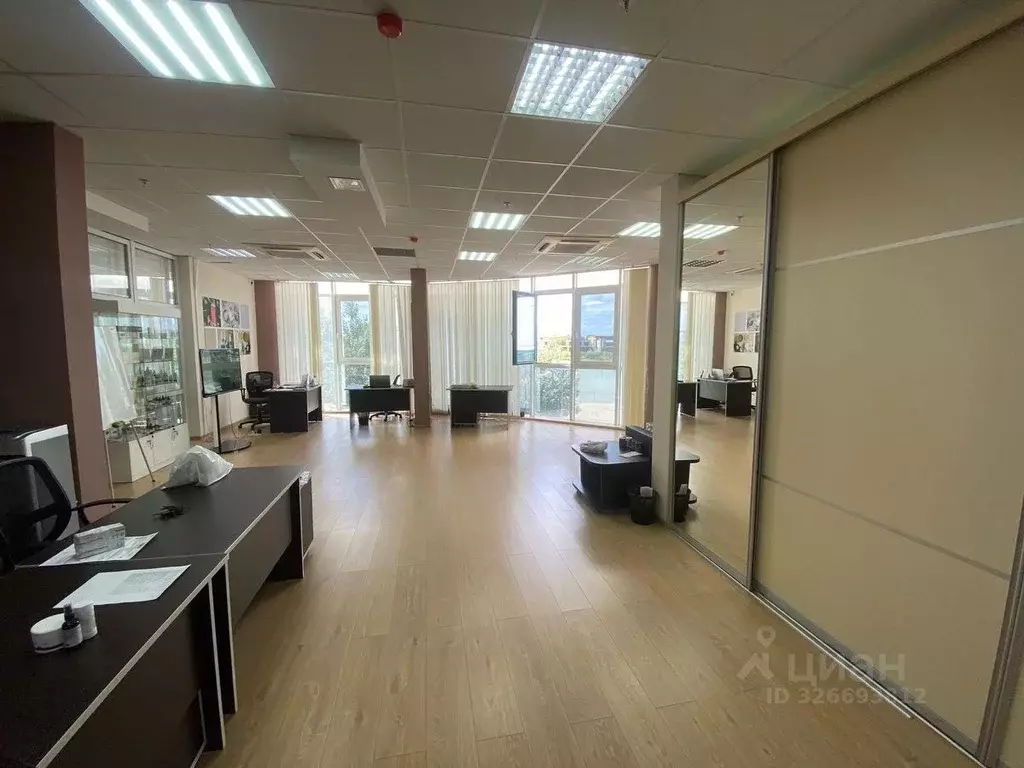 Офис в Краснодарский край, Краснодар Центральный мкр, ул. Кубанская ... - Фото 0