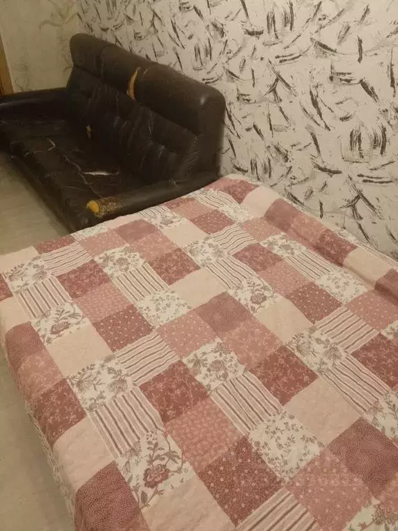 Комната Ленинградская область, Луга ул. Красной Артиллерии, 7/18 - Фото 2