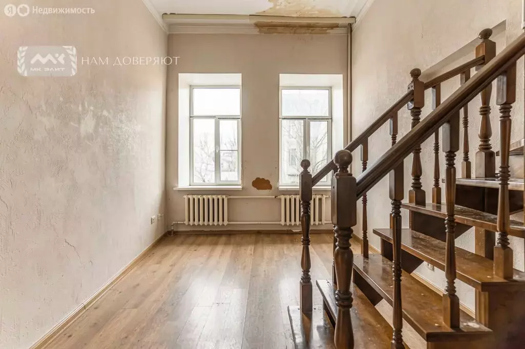 6-комнатная квартира: Санкт-Петербург, 5-я линия Васильевского ... - Фото 2