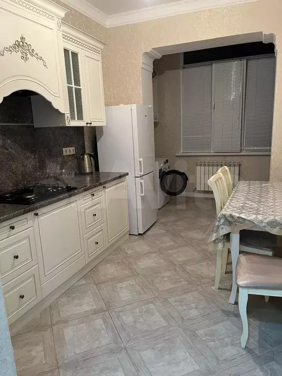 2-к. квартира, 70 м, 5/5 эт. - Фото 1