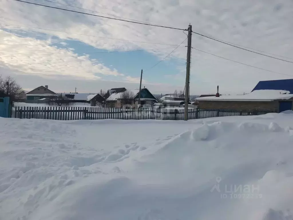 Участок в Башкортостан, Аургазинский район, Батыровский сельсовет, д. ... - Фото 0