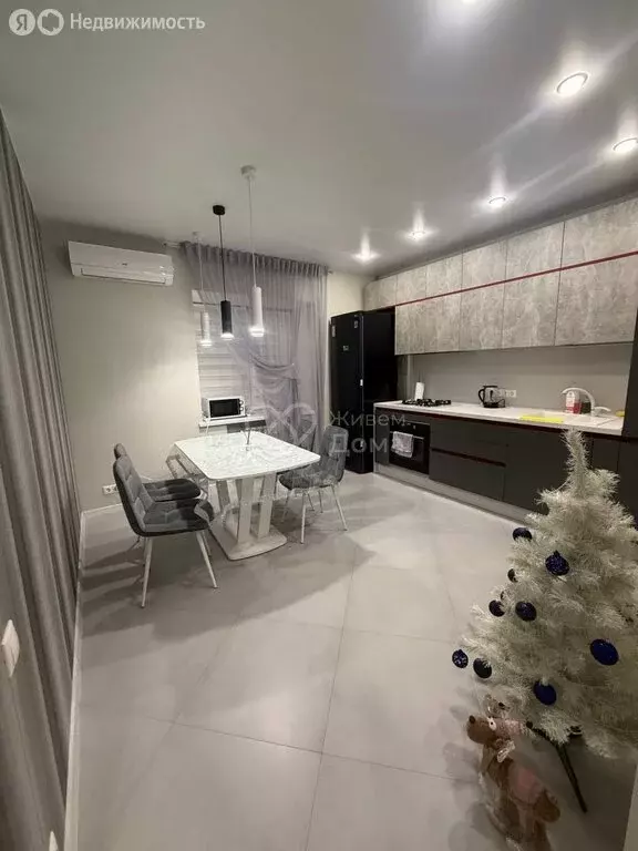 1-комнатная квартира: Волгоград, Шекснинская улица, 64Б (38.5 м) - Фото 1