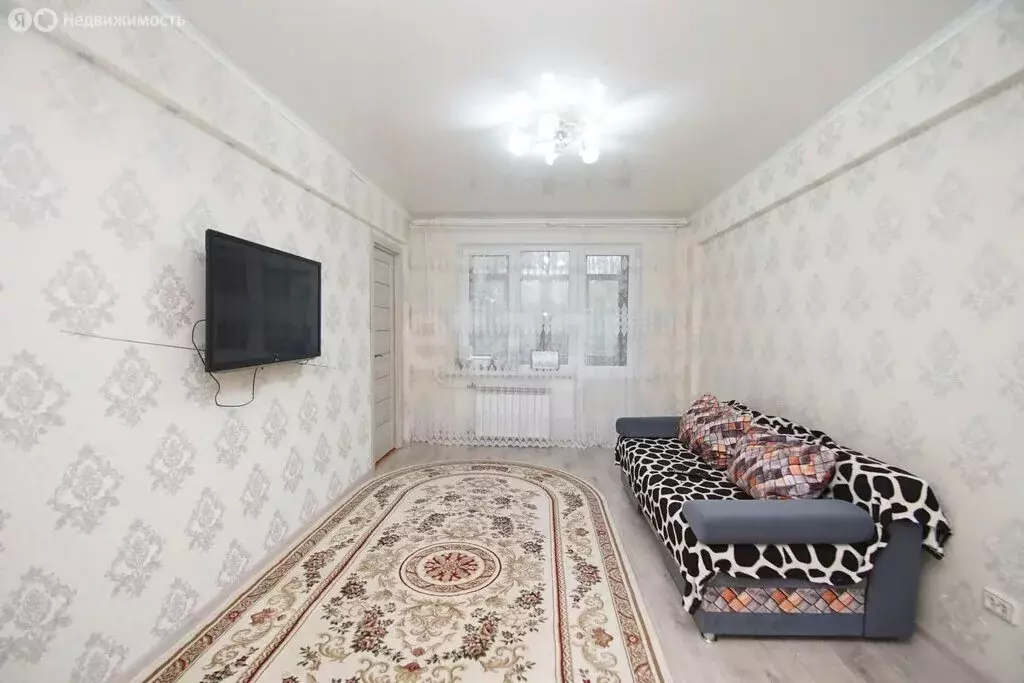 3-комнатная квартира: Омск, улица Муромцева, 89 (49.1 м) - Фото 0