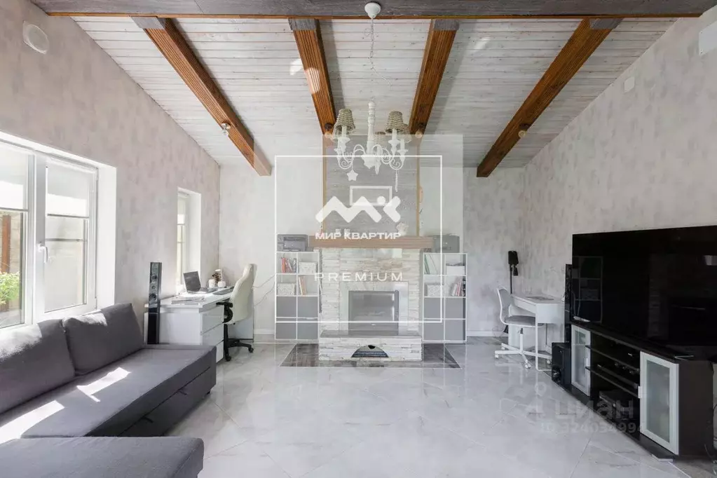 Участок в Ленинградская область, Гатчинский муниципальный округ, д. ... - Фото 1