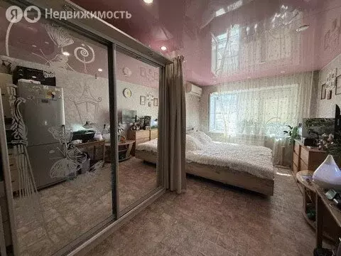 1к в 10-комнатной квартире (17.9 м) - Фото 1