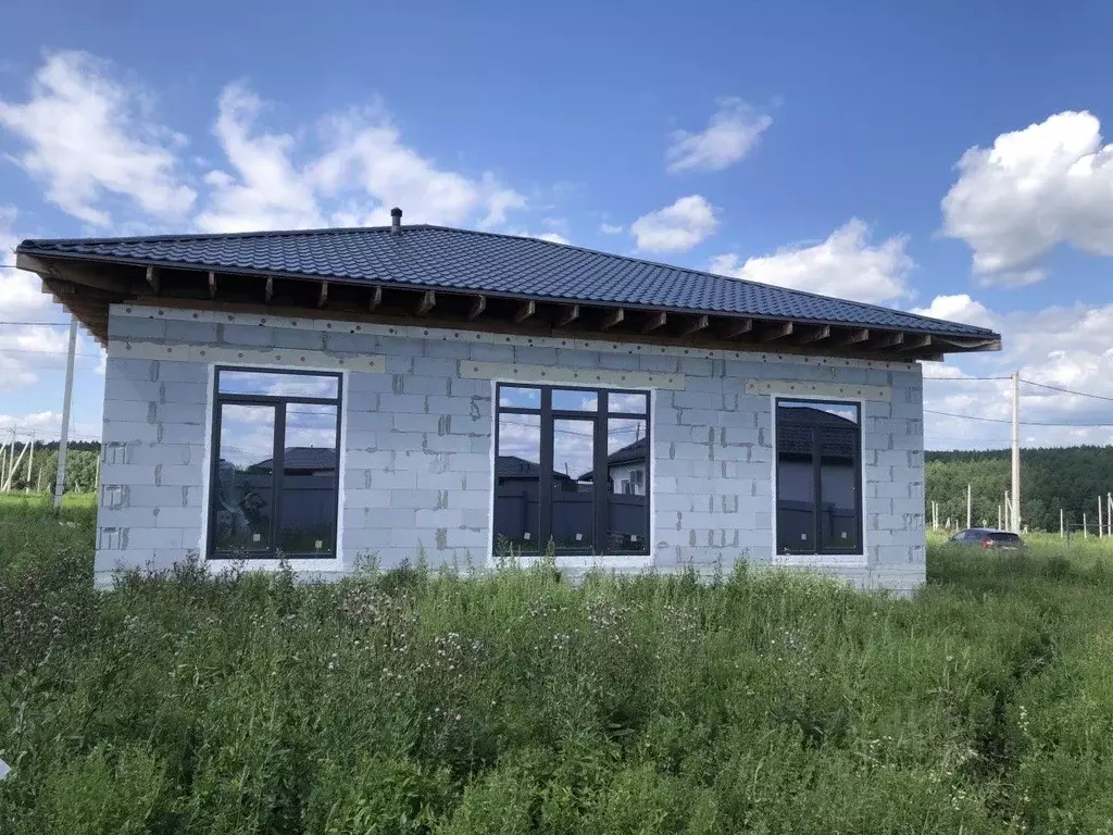 Дом в Свердловская область, Сысертский муниципальный округ, Кадниково ... - Фото 1