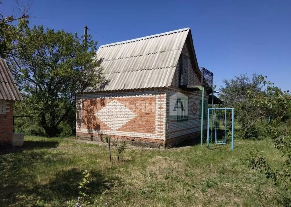 Дом в Ростовская область, Каменск-Шахтинский ул. 8-я Линия (45 м) - Фото 0