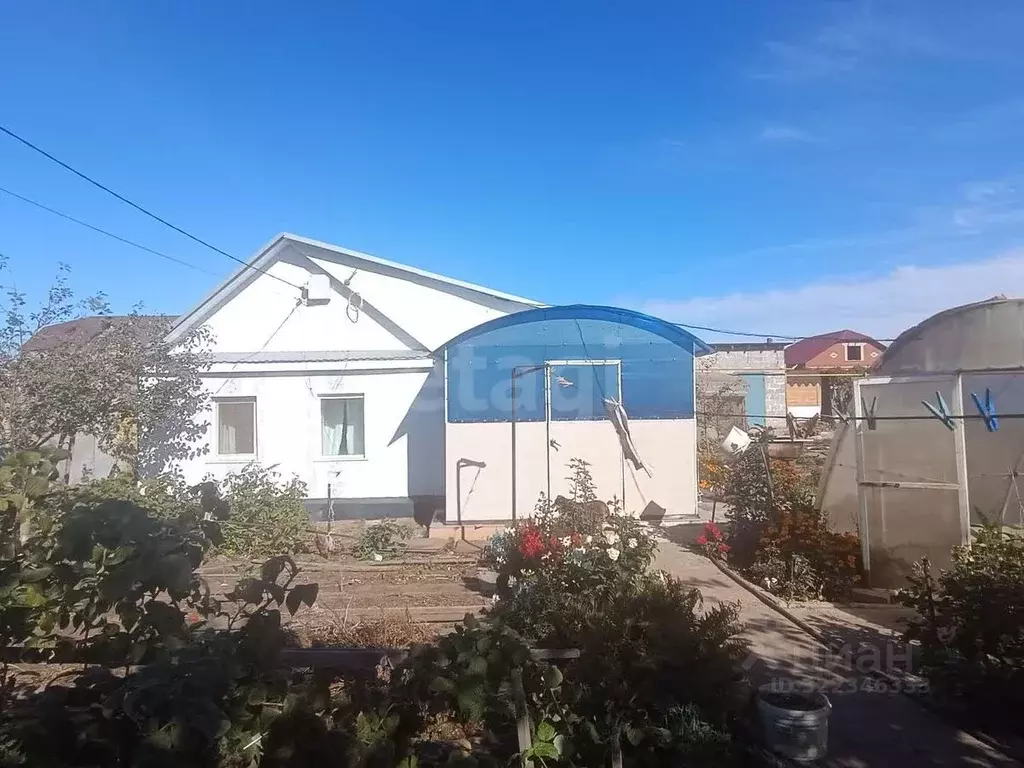 Дом в Оренбургская область, Оренбург Карачи мкр, ул. Южная, 27 (64 м) - Фото 1