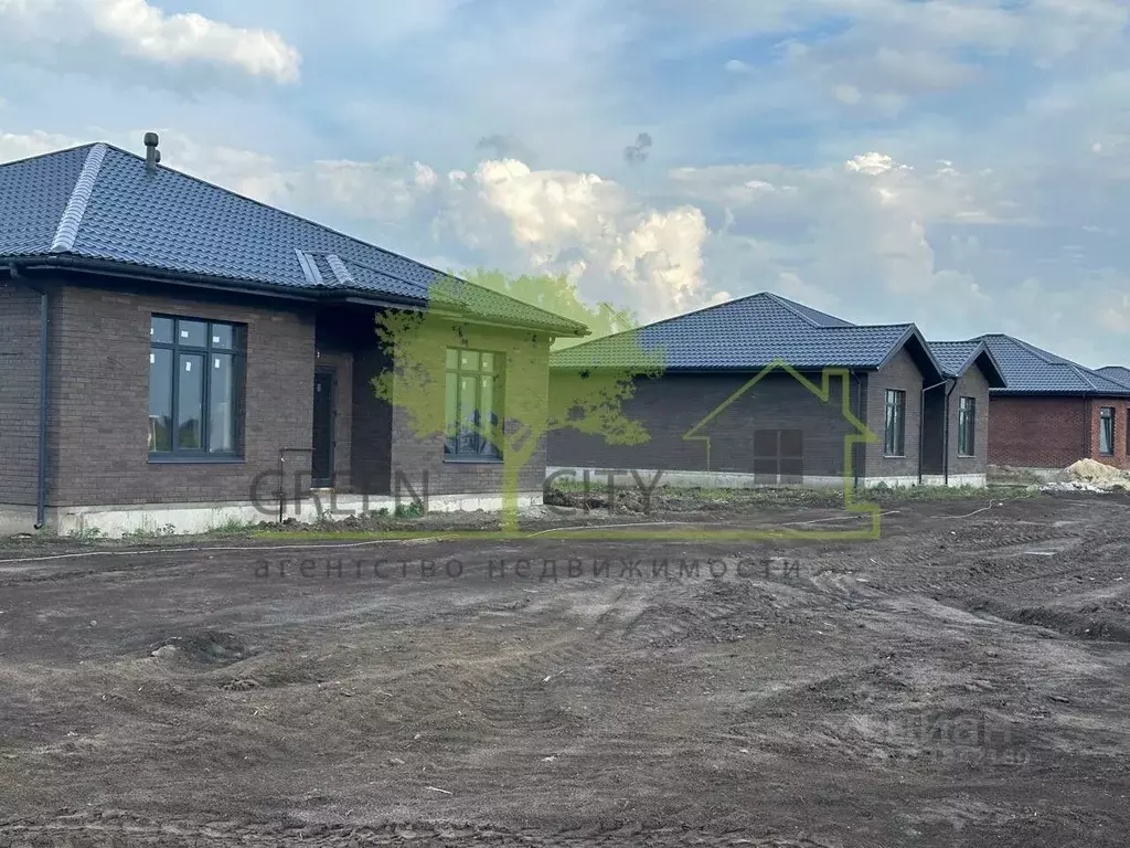 Дом в Брянская область, Брянский район, Отрадненское с/пос, с. ... - Фото 2