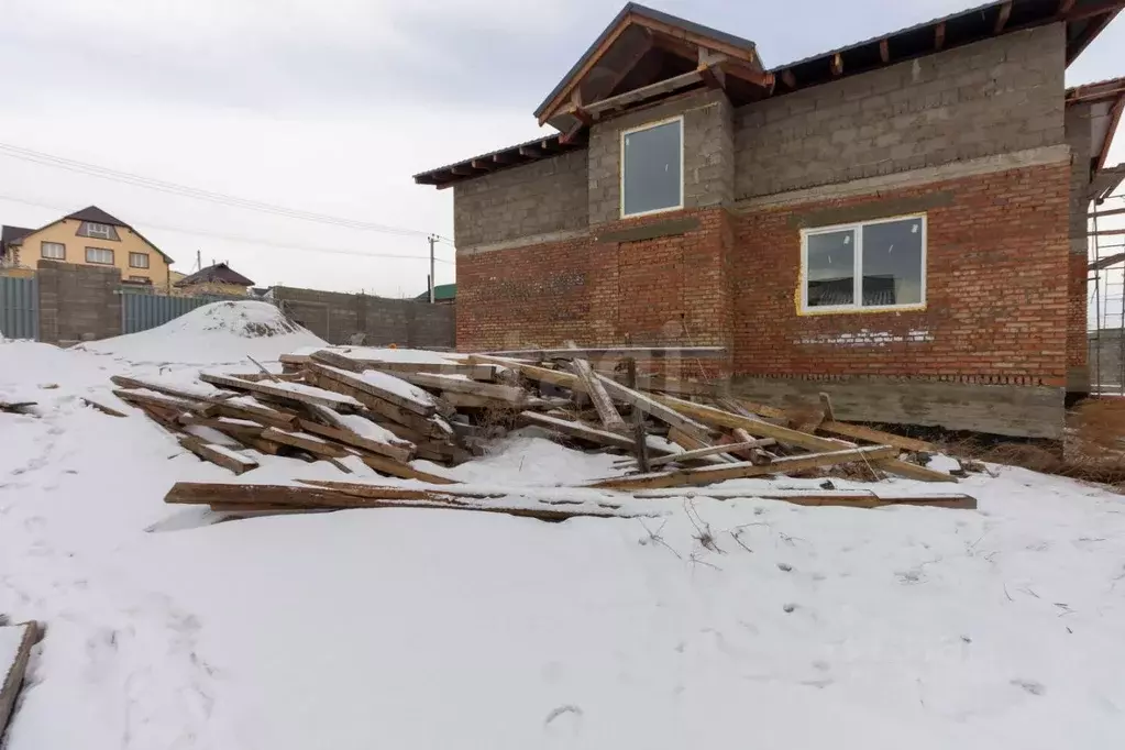 Дом в Красноярский край, Красноярск городской округ, пос. Солонцы пер. ... - Фото 2