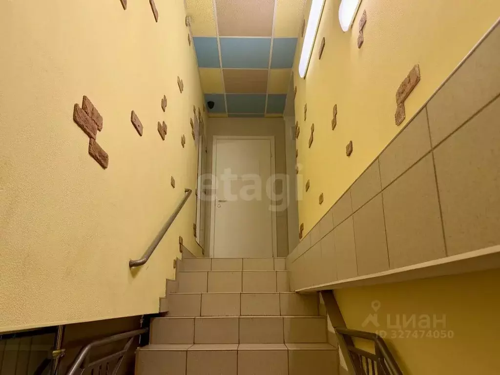 Офис в Коми, Сыктывкар Коммунистическая ул., 7 (20 м) - Фото 1