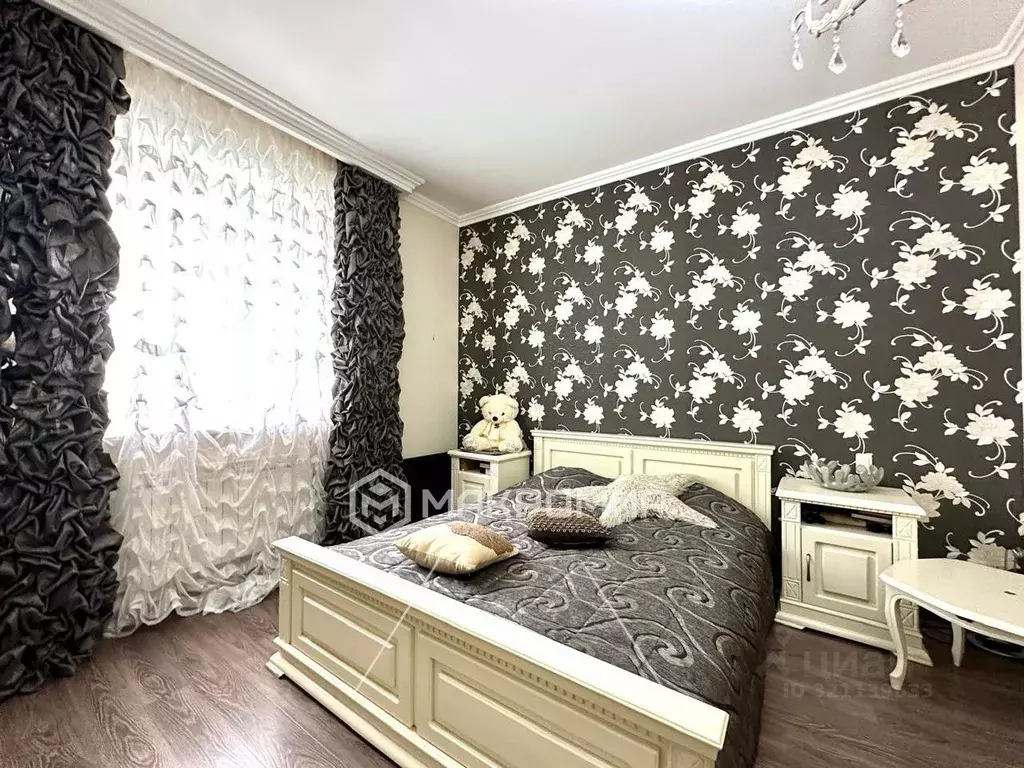 4-к кв. Брянская область, Брянск ул. Медведева, 9Ак1 (175.8 м) - Фото 2