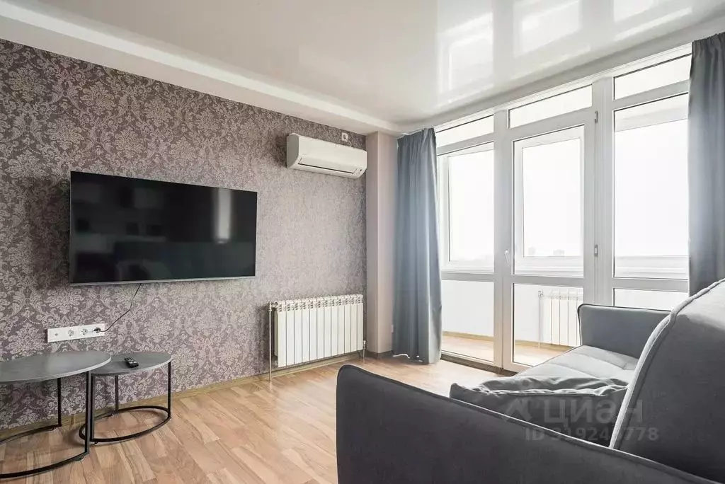 Студия Приморский край, Владивосток ул. Жигура, 26 (45.0 м) - Фото 1