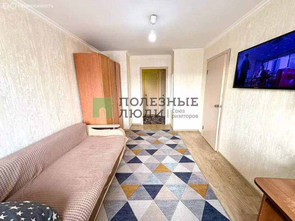 2-комнатная квартира: городской посёлок Берёзовка, Советская улица, 46 ... - Фото 1