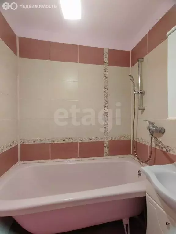 2-комнатная квартира: Томск, улица Сергея Лазо, 28 (54 м) - Фото 1