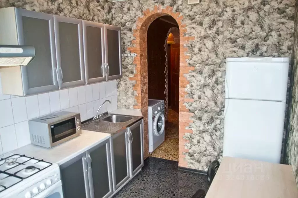 2-к кв. Тульская область, Тула Арсенальная ул., 3 (46.0 м) - Фото 2