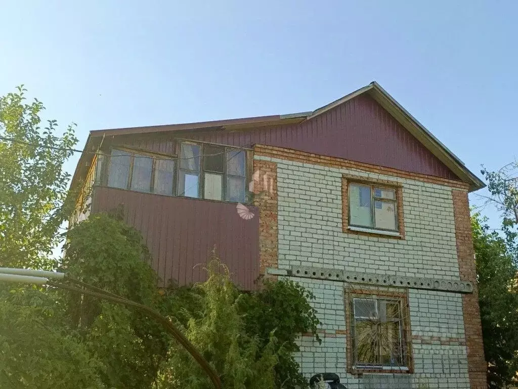 Дом в Саратовская область, Энгельсский район, Красноярское ... - Фото 1