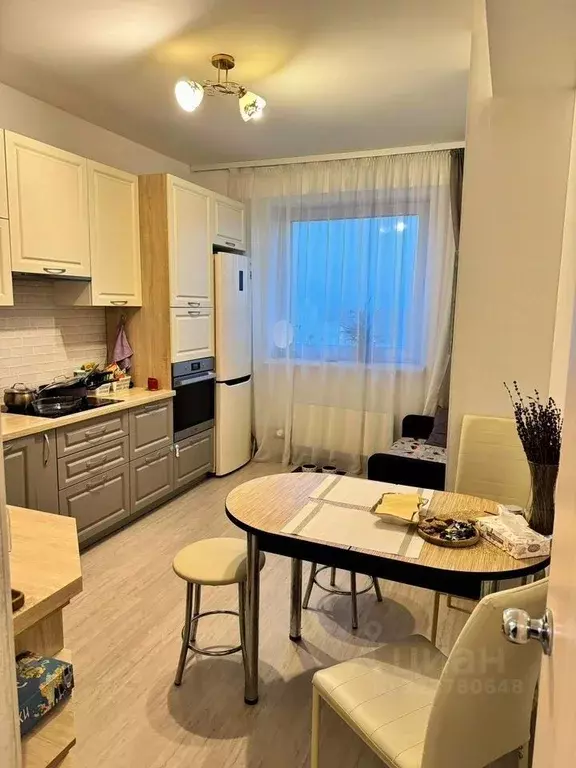 2-к кв. Свердловская область, Екатеринбург ул. Громова, 30 (67.0 м) - Фото 1