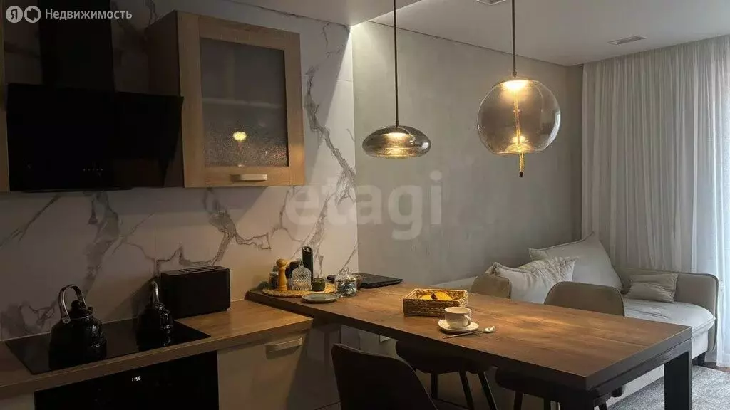 2-комнатная квартира: Альметьевск, улица Ленина, 195 (74.1 м) - Фото 2