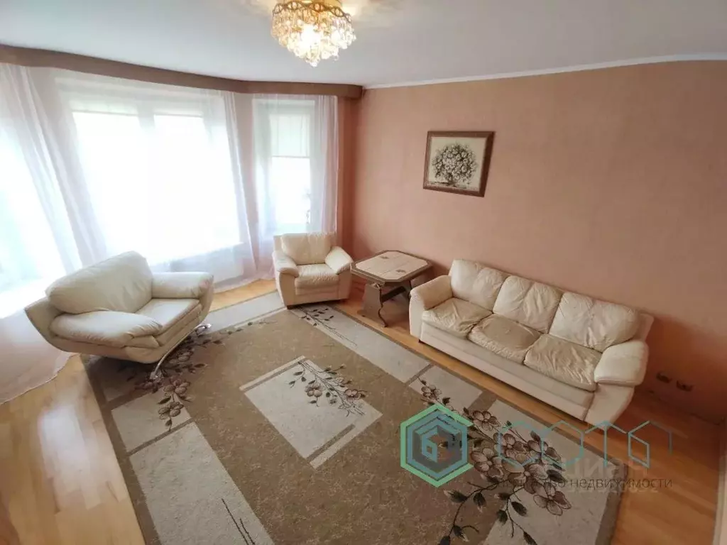 2-к кв. Калининградская область, Калининград Озерная ул., 49 (71.7 м) - Фото 0