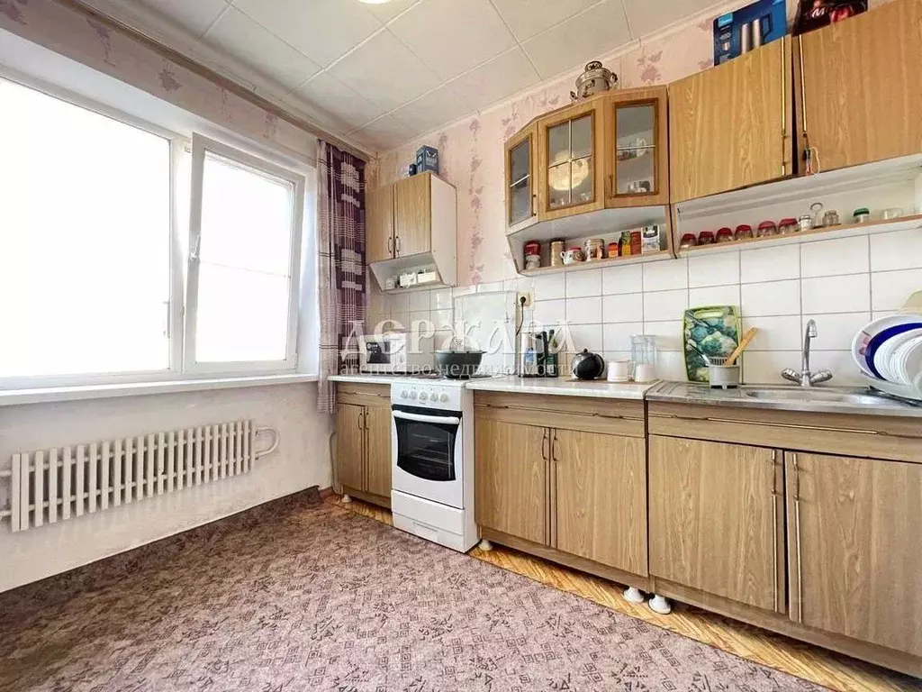 3-к кв. Белгородская область, Старый Оскол Восточный мкр, 3А (61.7 м) - Фото 0