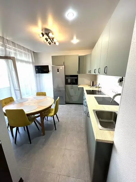 2-к. квартира, 60 м, 10/31 эт. - Фото 0
