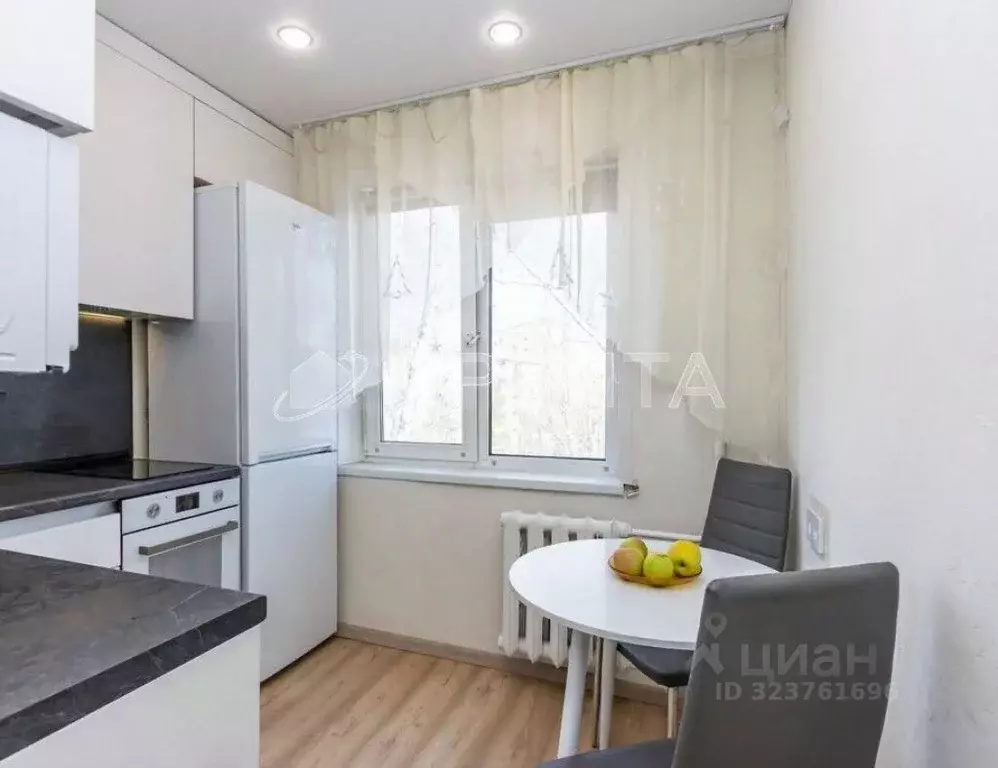 2-к кв. Тюменская область, Тюмень ул. Гастелло, 69 (47.8 м) - Фото 1