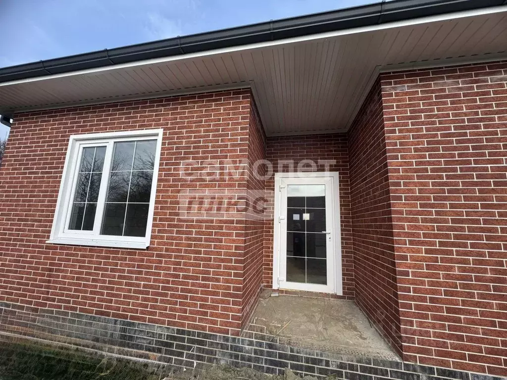 Дом в Краснодарский край, Кореновский район, Платнировское с/пос, ... - Фото 1