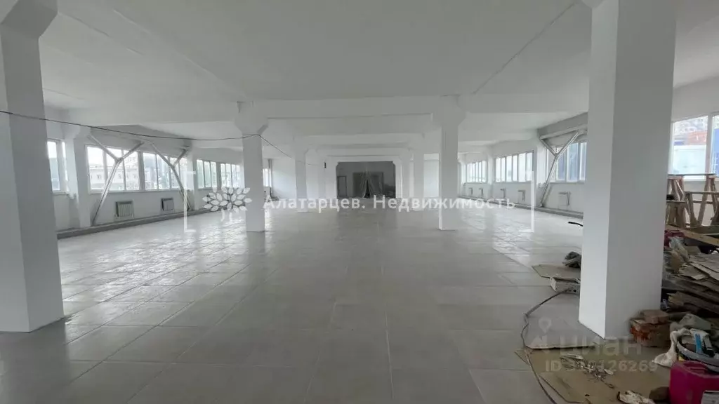 Помещение свободного назначения в Томская область, Томск просп. ... - Фото 0