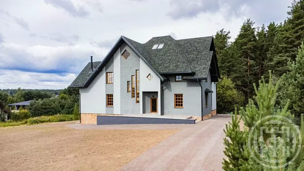 Дом в Ленинградская область, Выборгский район, Рощинское городское ... - Фото 2