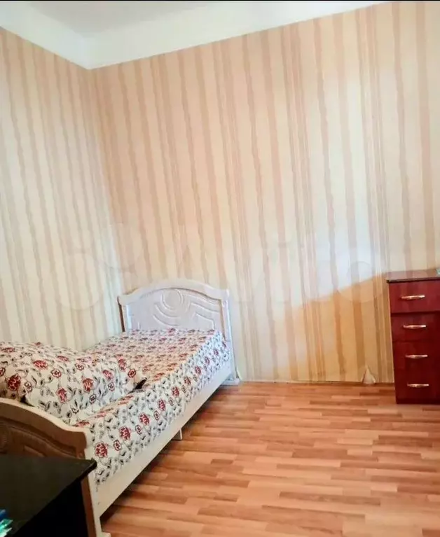 3-к. квартира, 80 м, 1/1 эт. - Фото 1