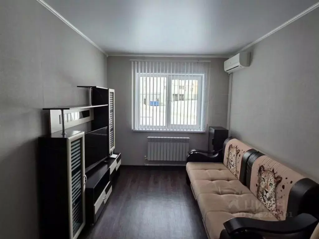 1-к кв. Белгородская область, Губкин Преображенская ул., 18 (34.2 м) - Фото 1