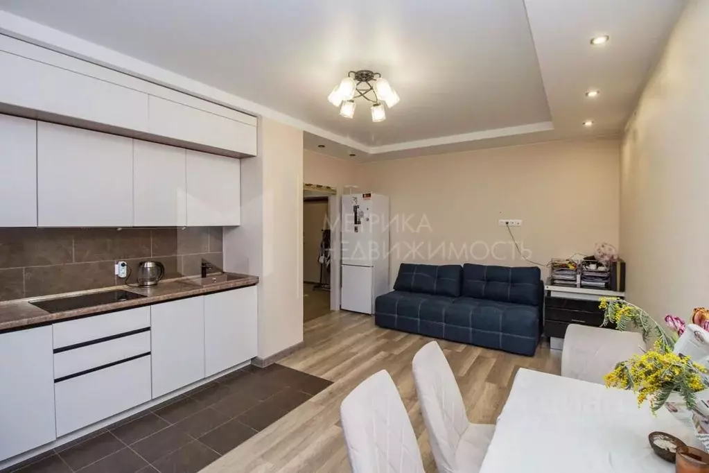 1-к кв. Тюменская область, Тюмень ул. Фармана Салманова, 12 (43.6 м) - Фото 1