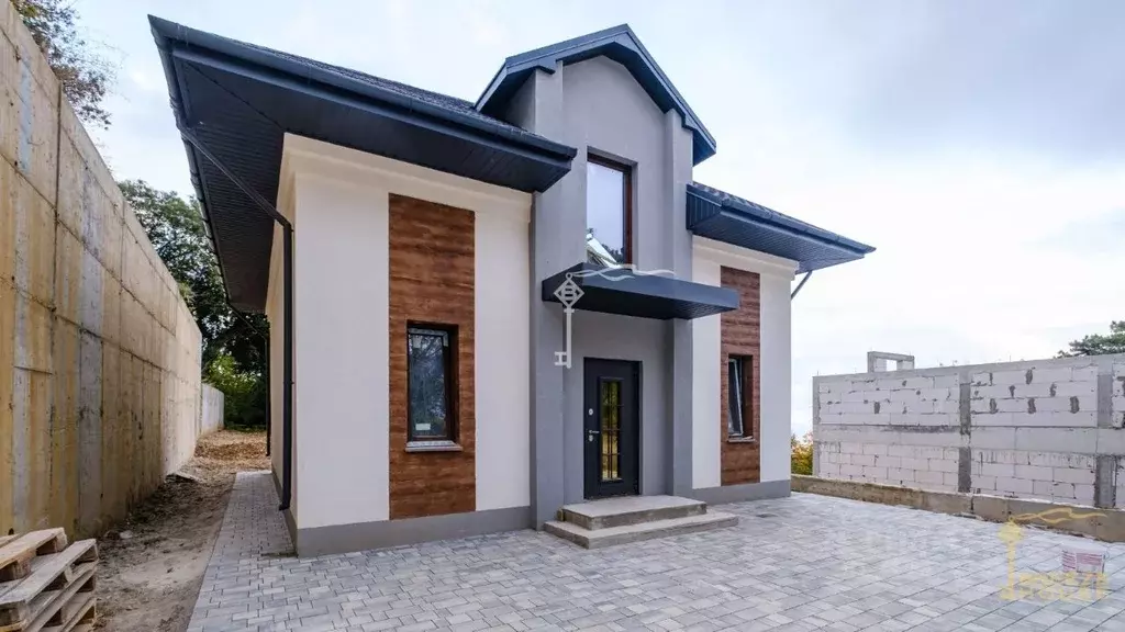 Дом в Крым, Ялта муниципальный округ, пос. Горное 6Г (150 м) - Фото 1