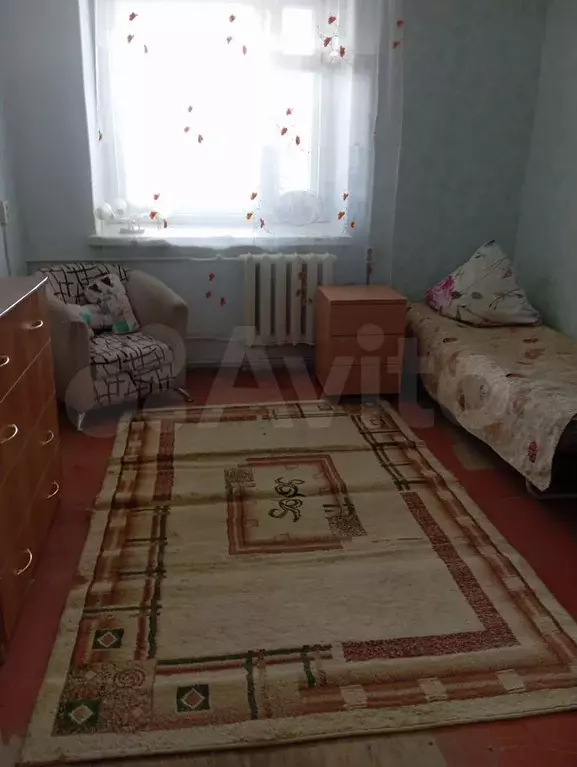 Комната 10,5 м в 1-к., 1/3 эт. - Фото 0