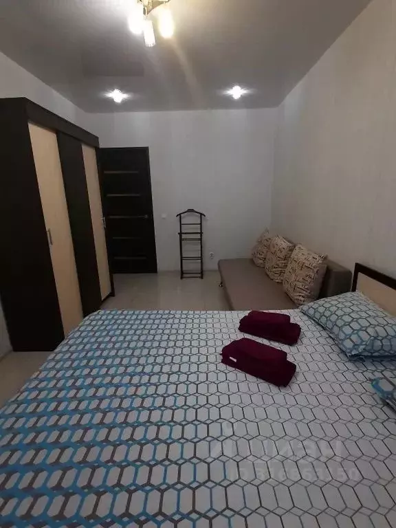 2-к кв. Удмуртия, Ижевск ул. имени Вадима Сивкова, 275 (65.0 м) - Фото 1